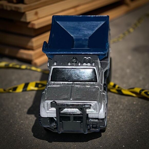 Vintage 1990 Matchbox Plow Master Highway Maintenance Truck Silver Metallic - Picture 2 of 6